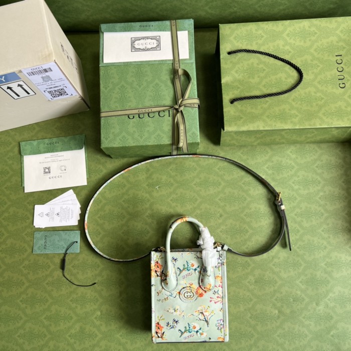 Handbag Gucci 671623 size 16*20*7 cm