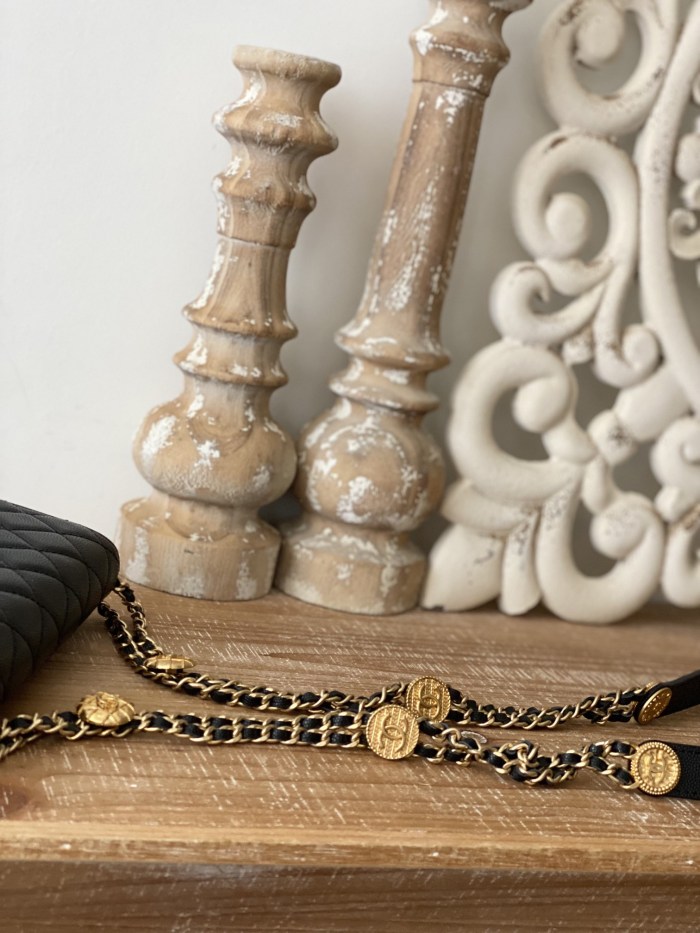 Handbag Chanel AP81204 size 19 cm