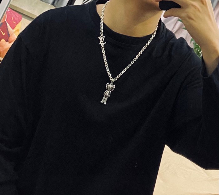 Clothes Louis Vuitton 69