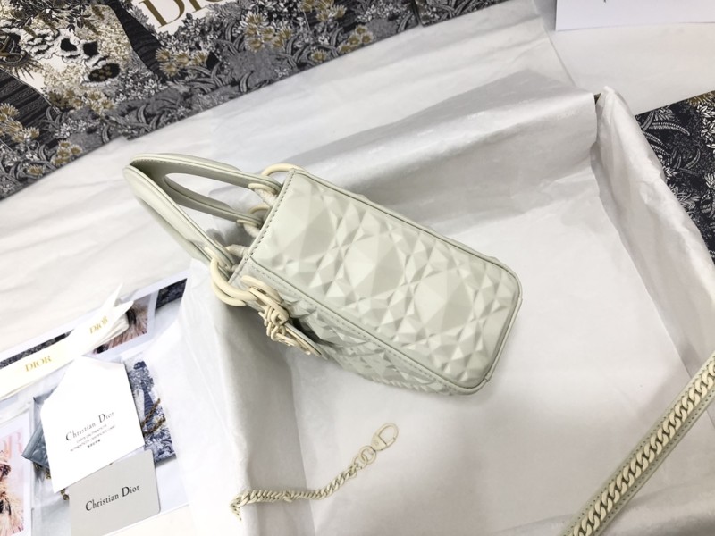 Handbag Dior M0505 size 17 x 15 x 7 cm