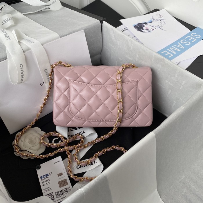 Handbag Chanel size 20 cm