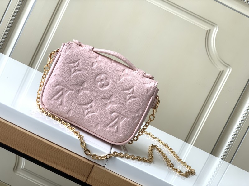 Handbag Louis Vuitton M81390 size 14 x 11 x 3.5 cm