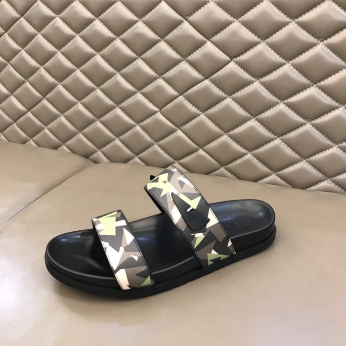 Fendi Slides 18