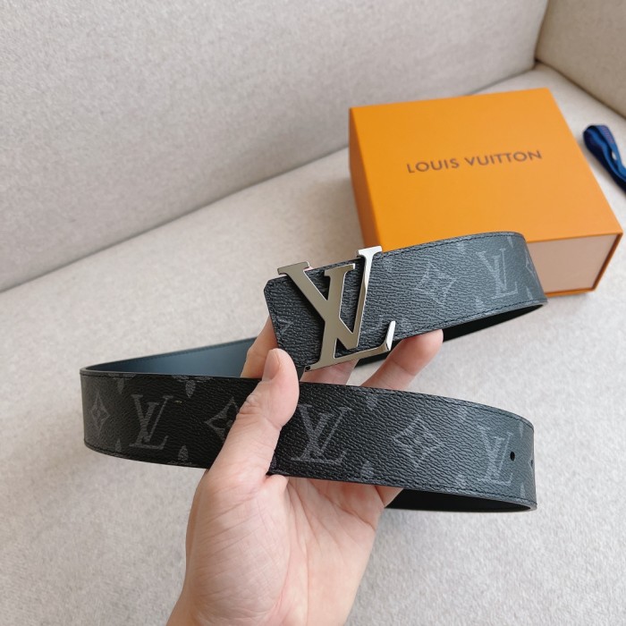 Louis Vuitton Belt 1 (width 4cm)