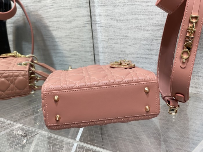 Handbag Dior size 20 cm