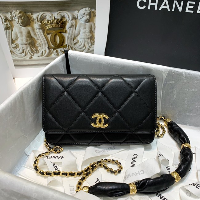 Handbag Chanel 82236 size 19 cm