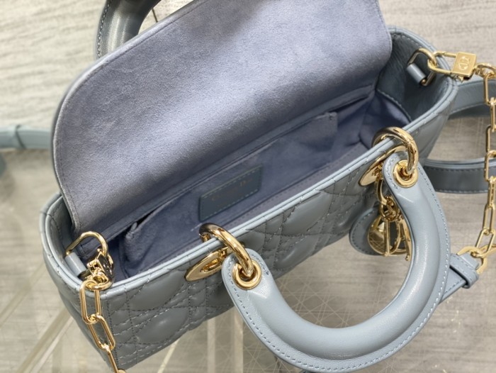 Handbag Dior size 22.5*6*11.5 cm
