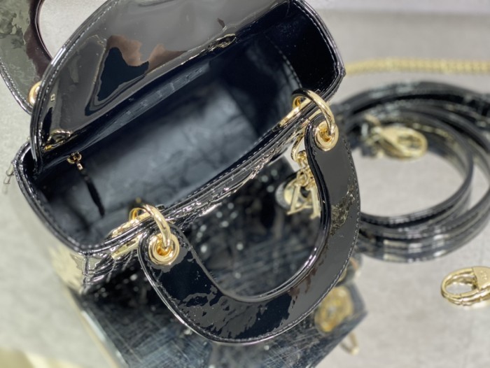 Handbag Dior size 17 cm