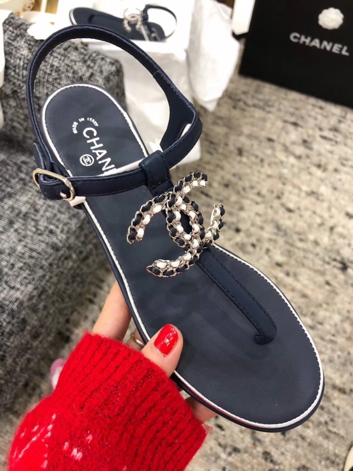 Chanel Slides 40