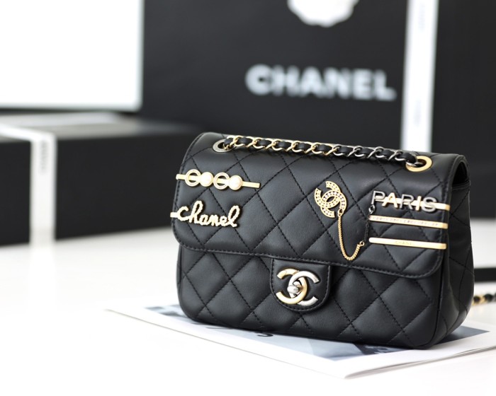 Handbag Chanel size 19x11x8 cm