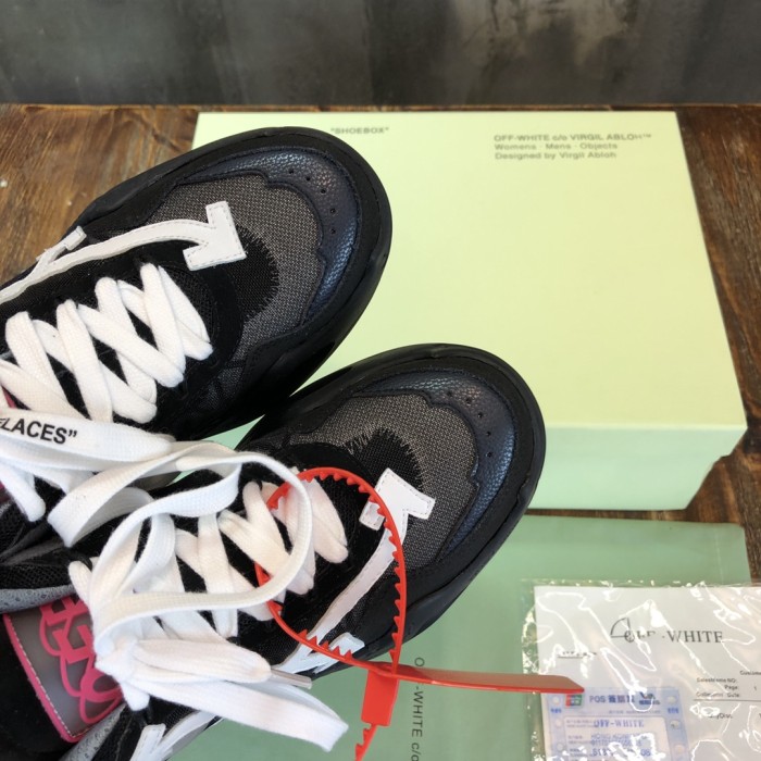 OFF-WHITE Odsy-1000 Black White (W)