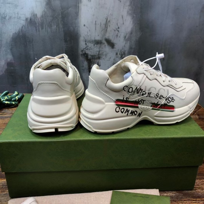 Gucci Rhyton sneaker 30