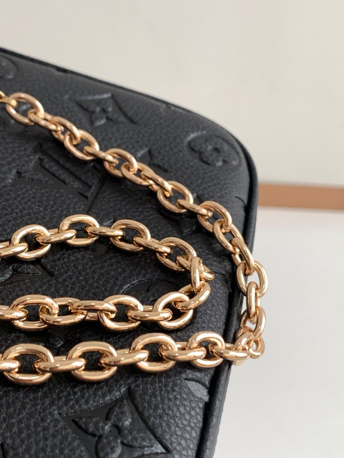 Handbag Louis Vuitton M80349 size 19 x 11.5 x 3 cm