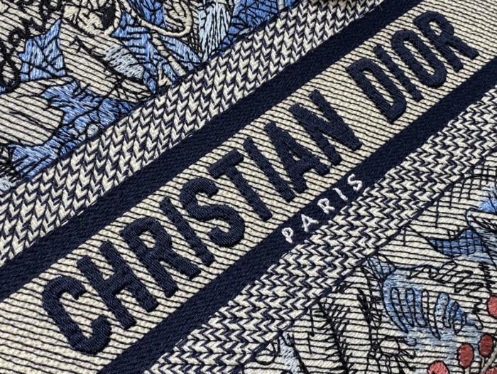 Handbag Dior size 24*11*20 cm