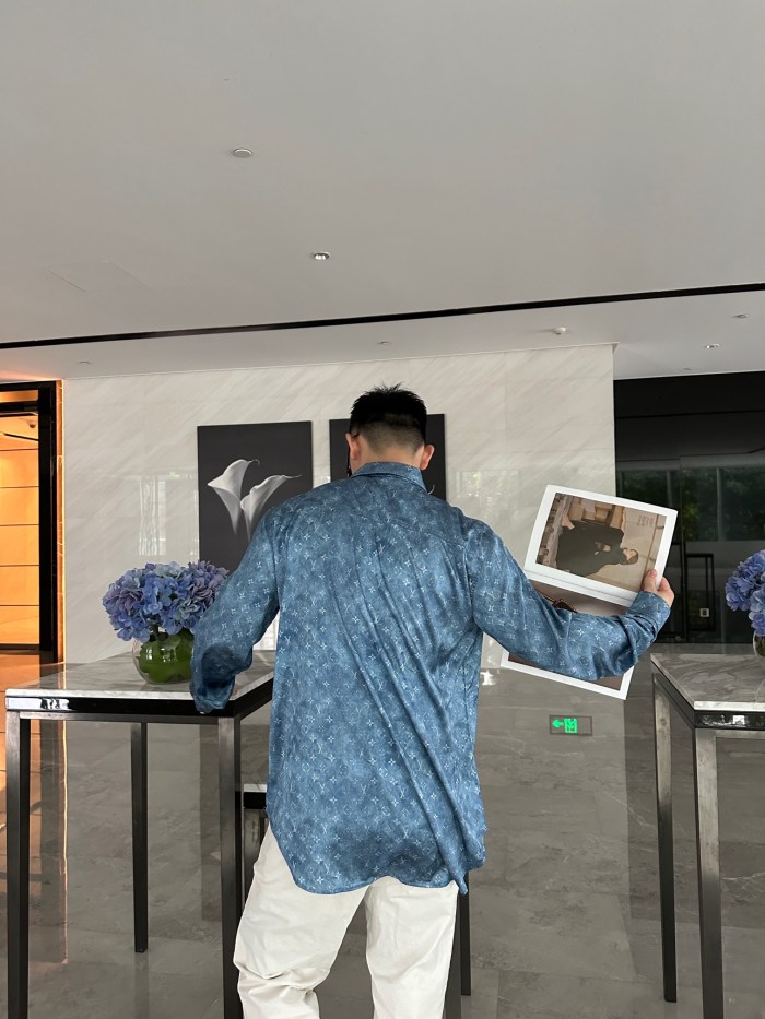 Clothes Louis Vuitton 408