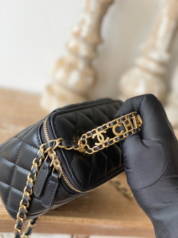 Handbag Chanel 81195 size 16 9.5 8 cm