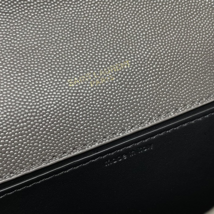 Handbags SAINT LAURENT 607788 size 19x12x4 cm