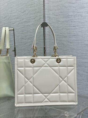 Handbag Dior size 36.5*28*17 cm