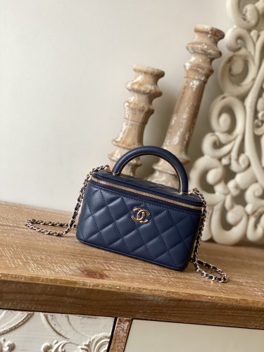 Handbag Chanel 81208 size 9.5 17 8 cm