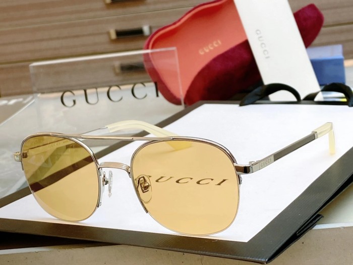 Sunglasses Gucci GG0984S size:53 21-145