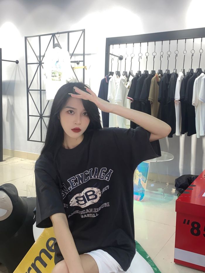 Clothes Balenciaga 25