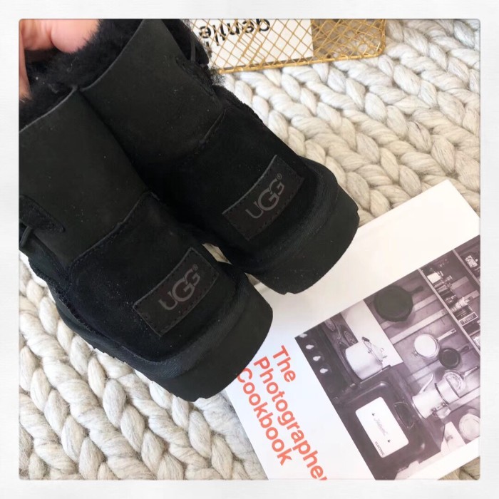 UGG Sneaker 18