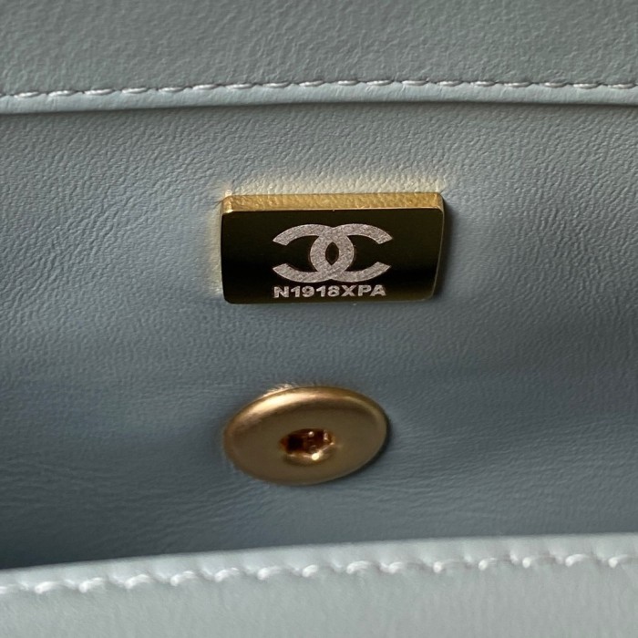 Handbag Chanel AS1787 size 20 cm