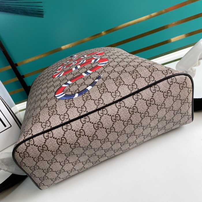 Handbag Gucci 419584 size 32*40.6*14.9 cm