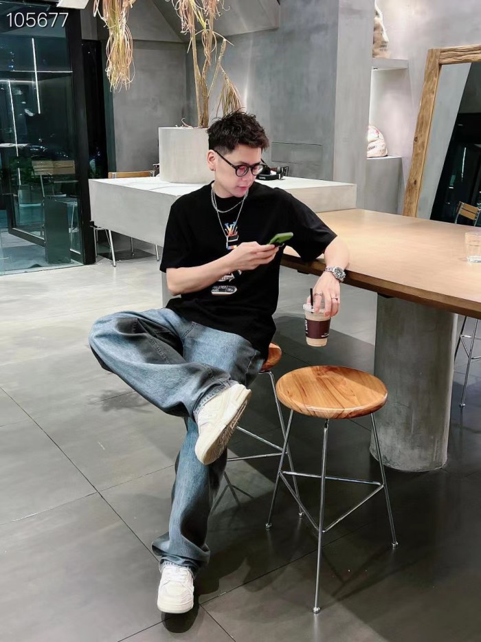 Clothes Louis Vuitton 56