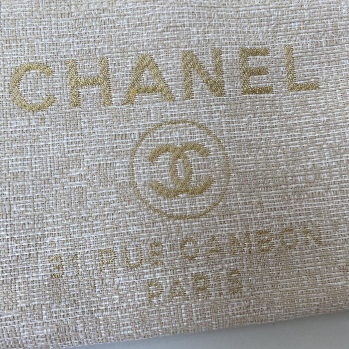 Handbag Chanel size 38*30*21 cm