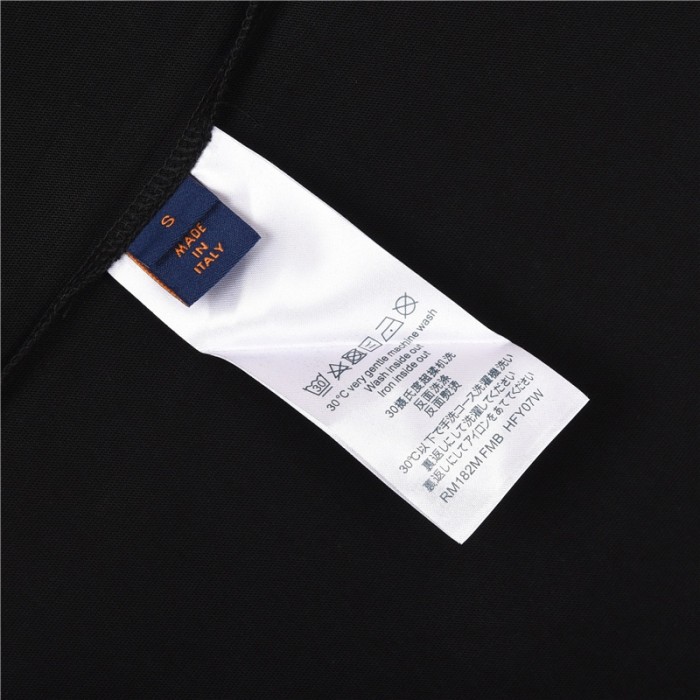 Clothes Louis Vuitton 325