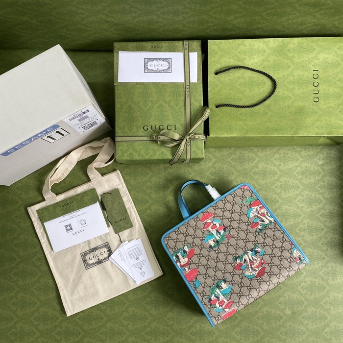 Handbag Gucci 605614 size 28*26.5*9 cm