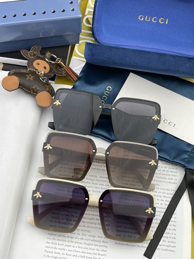 Sunglasses Gucci G1625