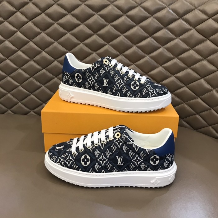 Louis Vuitton Low Top sneaker 42