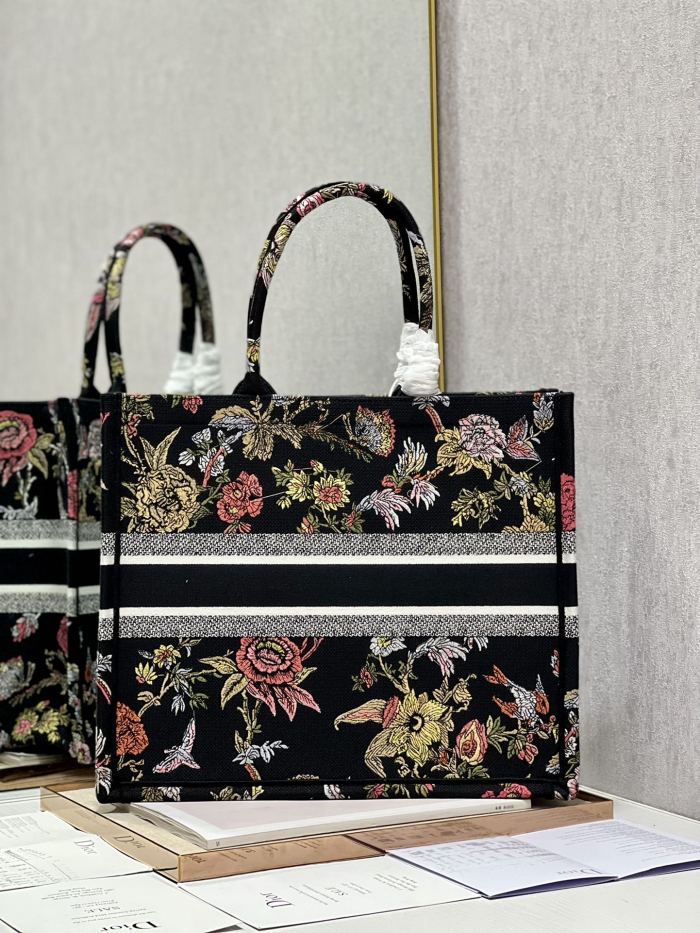 Handbag Dior 1286 size 41*32 cm