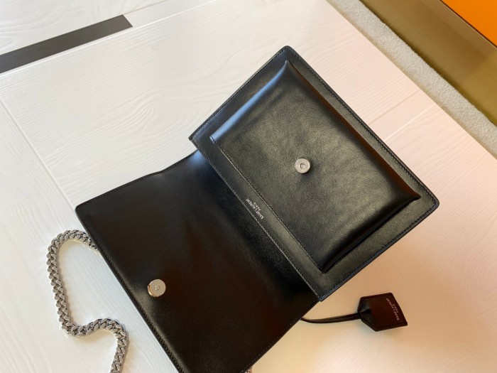 Handbags SAINT LAURENT 442906 size 22x16x8 cm