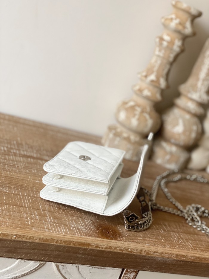 Handbag Chanel 81197 size 9.5×13×6cm