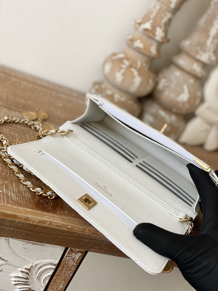 Handbag Chanel AP81234 size 19 cm