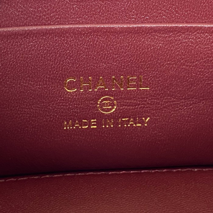 Handbag Chanel AP1341 size 9.5x17x8 cm