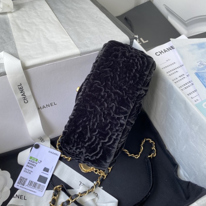 Handbag Chanel AS2619 size 14X19X8 cm