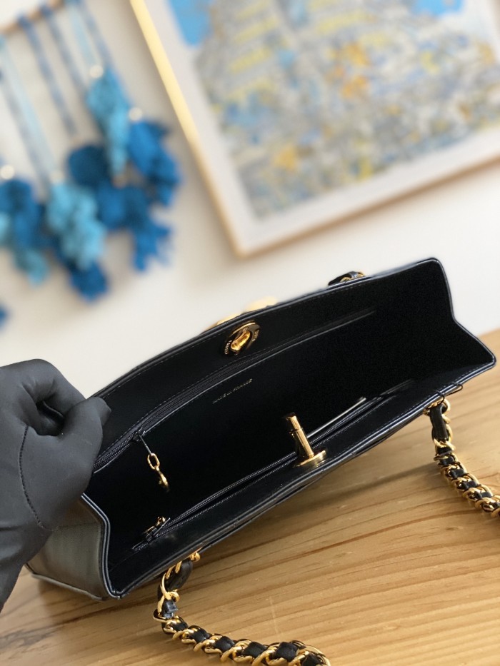 Handbag Chanel A99 size 28*9 *30 cm