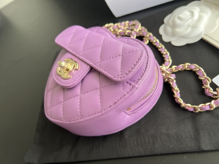 Handbag Chanel size 13cmx12cmx5 cm