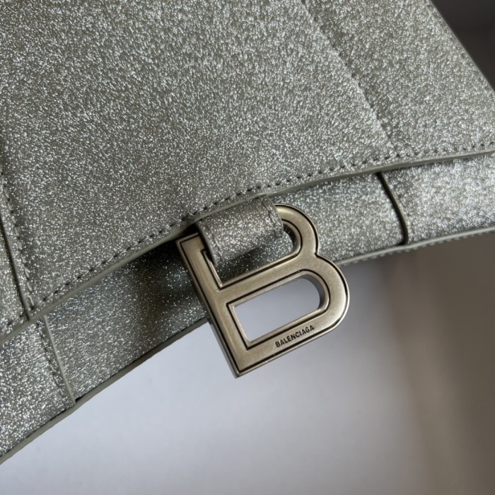 Handbag Gucci 5928331 size 19*13*8 cm