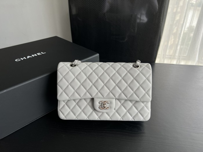 Handbag Chanel 1112 size 25 cm