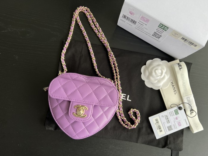 Handbag Chanel size 13cmx12cmx5 cm