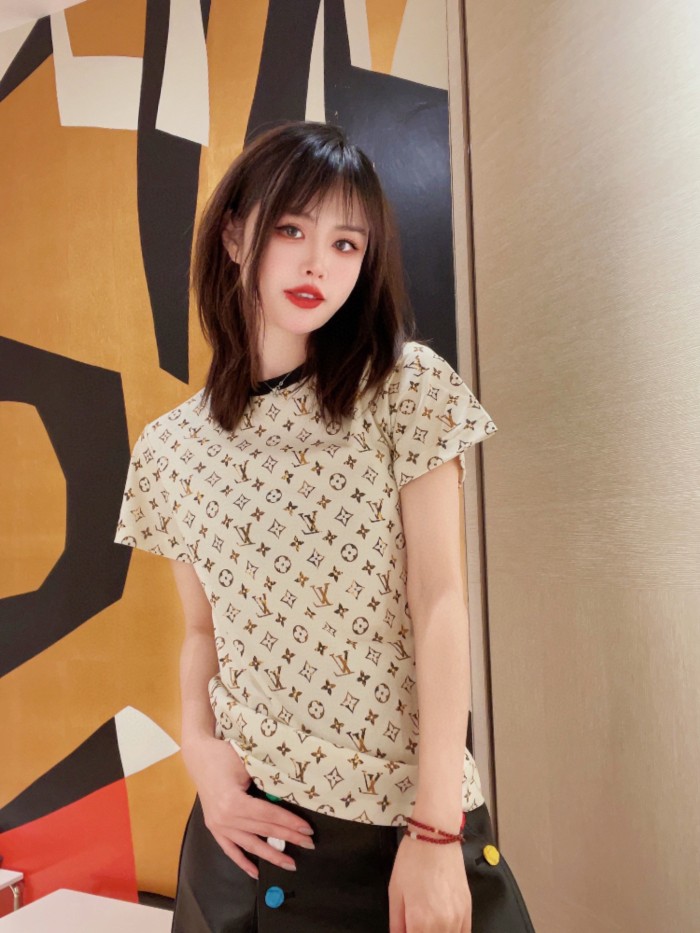 Clothes Louis Vuitton 411