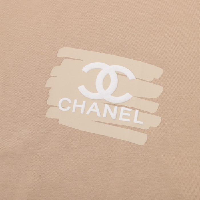 Clothes CHANEL 18