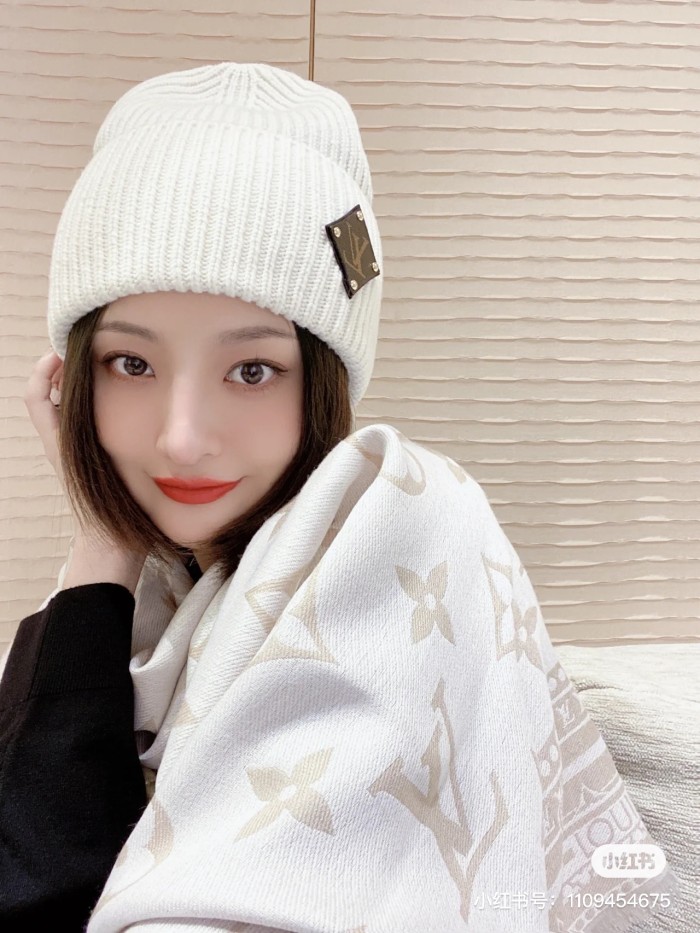Hat & Scarf Louis Vuitton 3