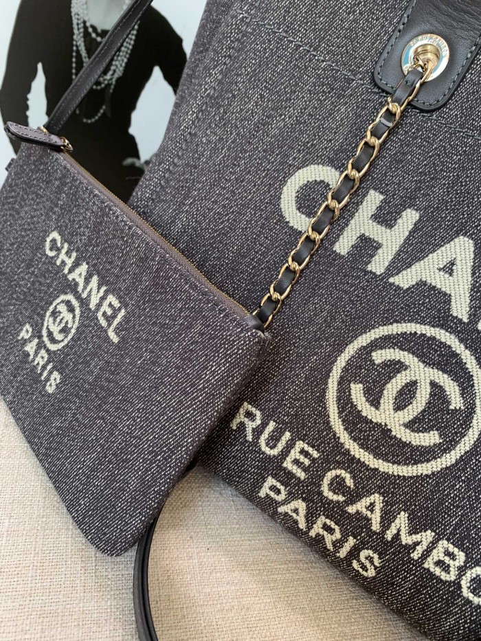 Handbag Chanel size 38 cm