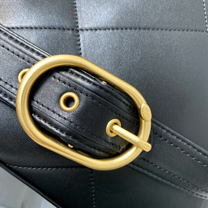 Handbag Chanel AS2844 size 29 28 7 cm